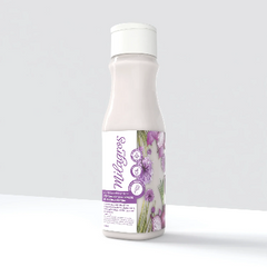 Anti-frizz and strengthening conditioner with onion extract and peptides